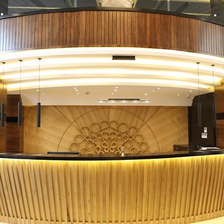 فندق صحارى الخليج Sahara Gulf Hotel Apartments อัมมาน ภายนอก รูปภาพ