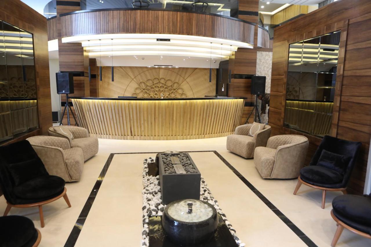 فندق صحارى الخليج Sahara Gulf Hotel Apartments อัมมาน ภายนอก รูปภาพ