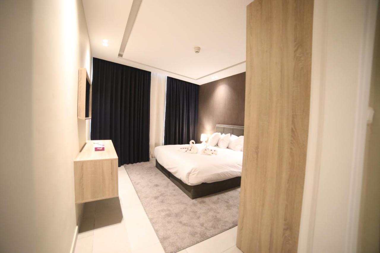 فندق صحارى الخليج Sahara Gulf Hotel Apartments อัมมาน ภายนอก รูปภาพ
