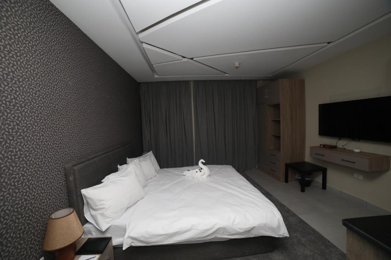 فندق صحارى الخليج Sahara Gulf Hotel Apartments อัมมาน ภายนอก รูปภาพ